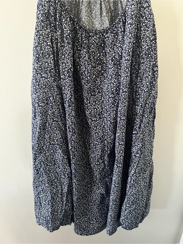 Old Navy 100% Cotton Navy Blue Floral Smocked Midi Dress Large Coastal - Image 7