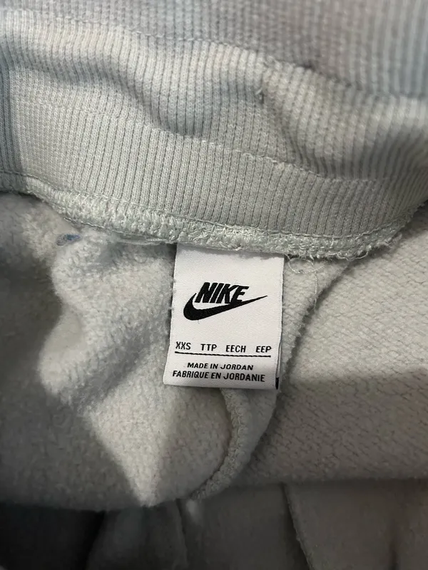 Nike joggers - Image 3