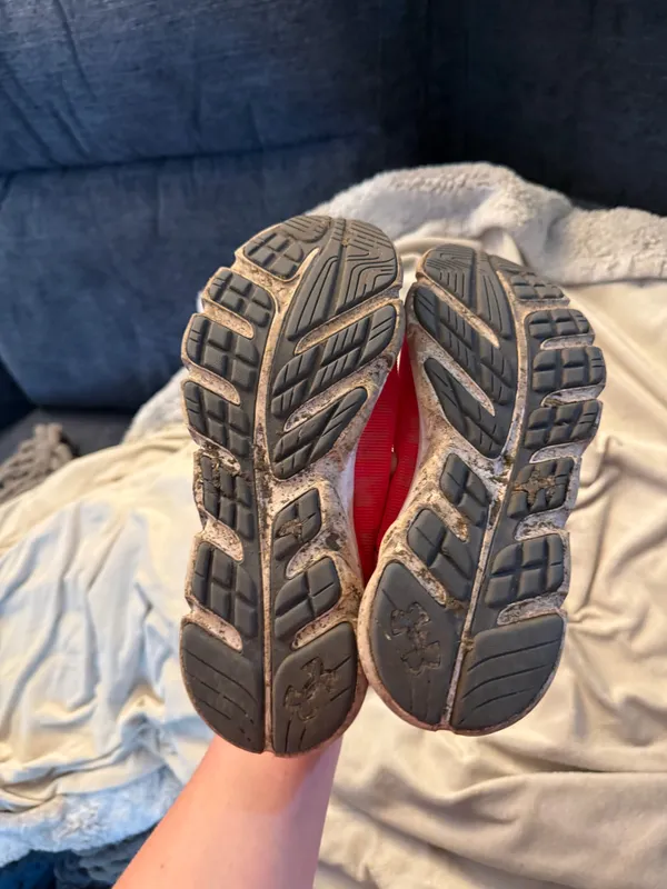 Under armor tennis shoes - Image 2