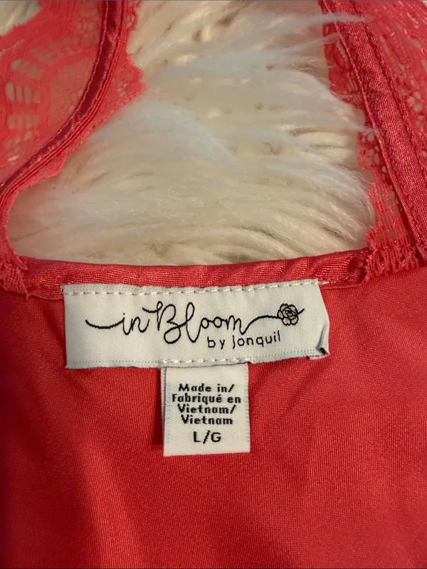 Silky Lace Trim Cami & Shorts Sleep Set - Red top is size L bottom size XL new - Image 8