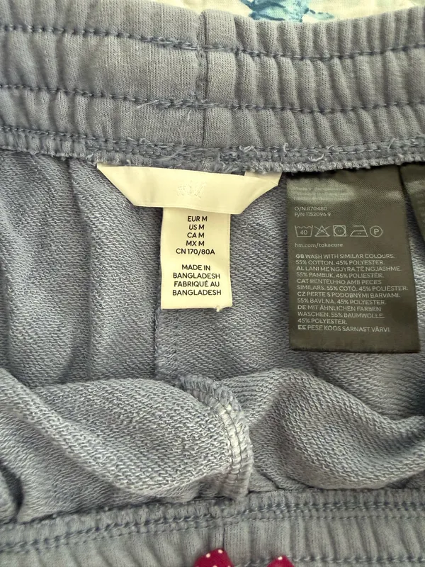 Woman’s H&M Pull On shorts  - Image 2