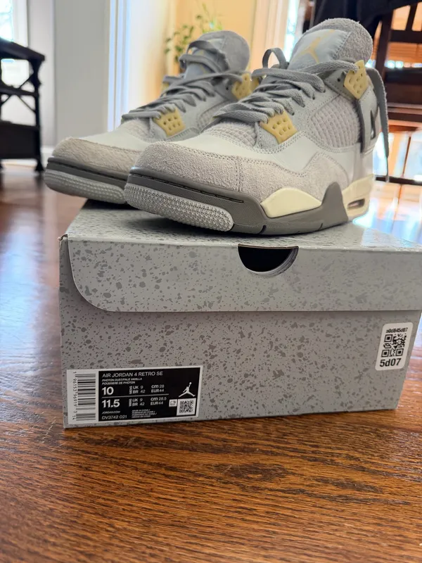 Air Jordan 4 Retro SE Dust/Pale Vanilla - Image 7