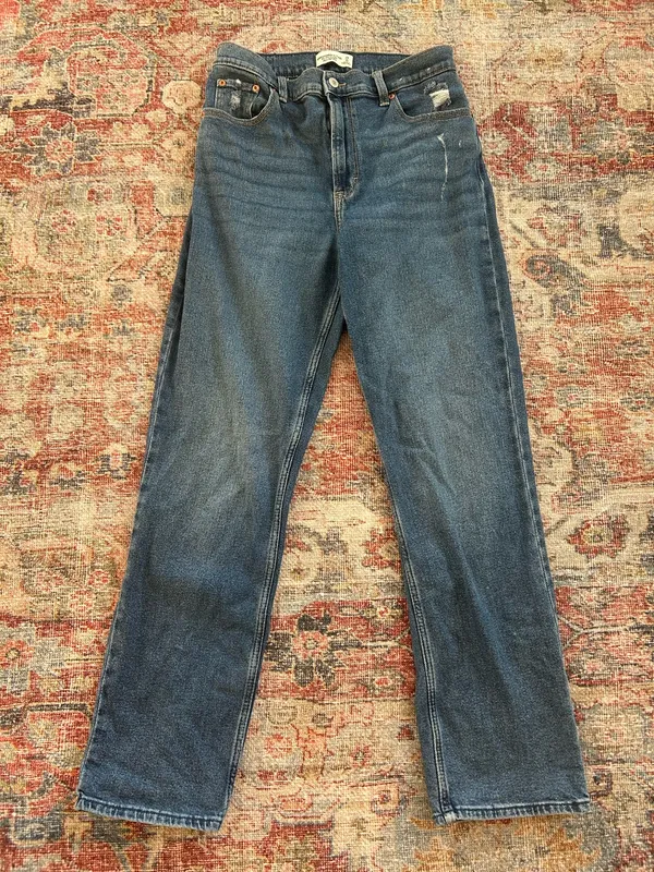 Abercrombie Jeans - Image 2
