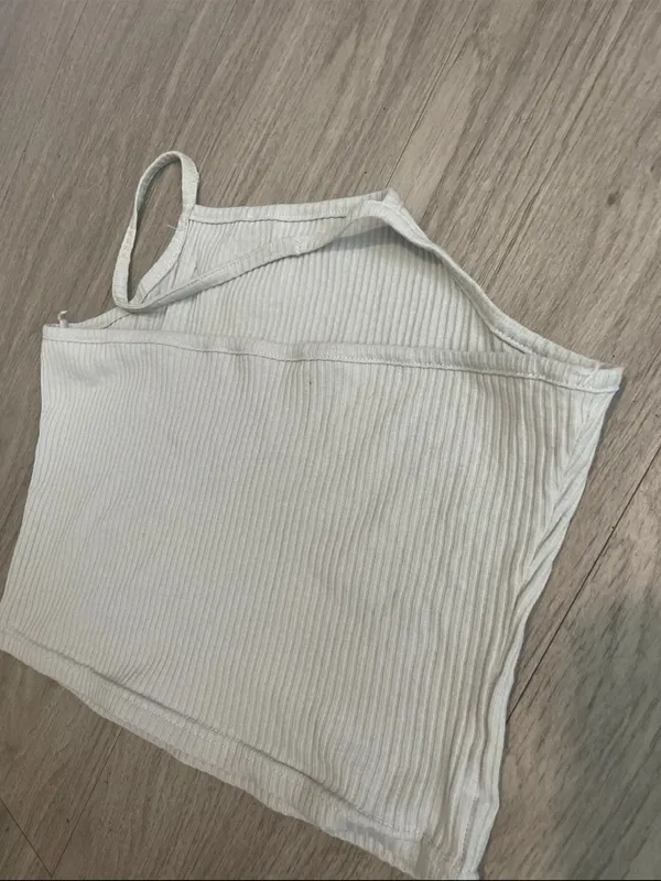 Ribbed Halter Crop Top - Image 2