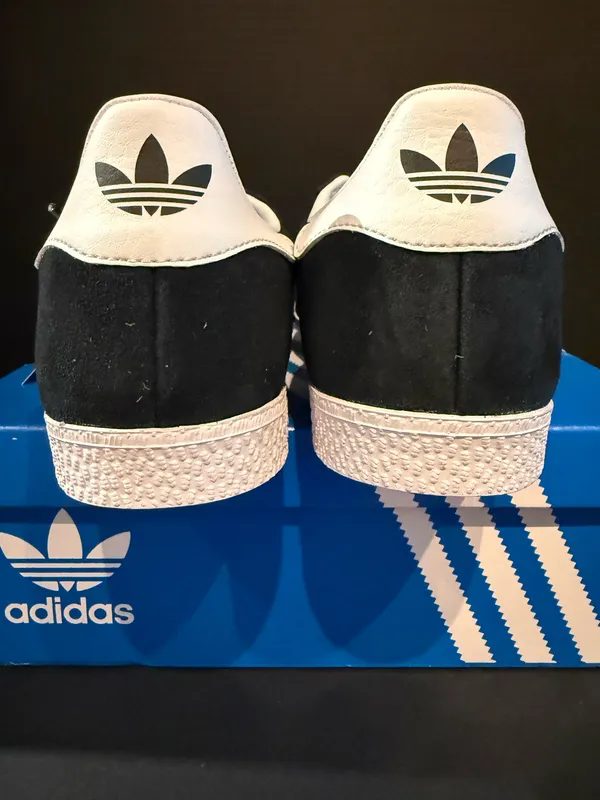 Adidas Gazelle J size 7W/6M - Image 4