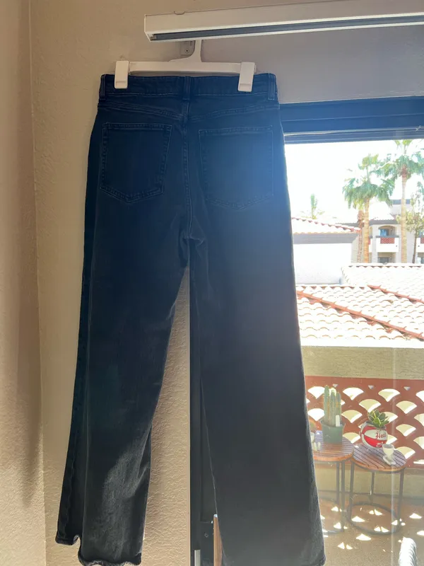 H&M Black Jeans High-Waisted Wide-Leg - Image 3