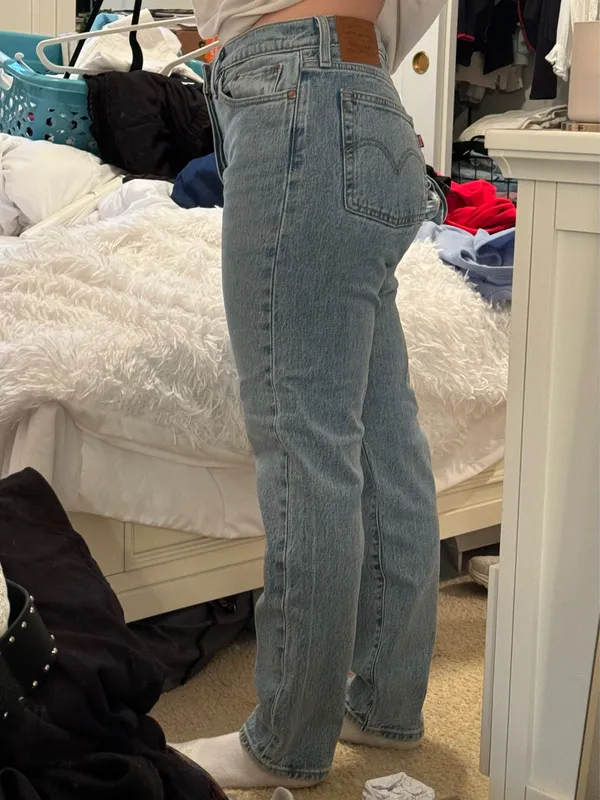 NWOT Wedgie Straight Jeans - Image 8