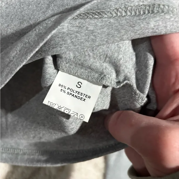 Grey longsleeve small - Image 3