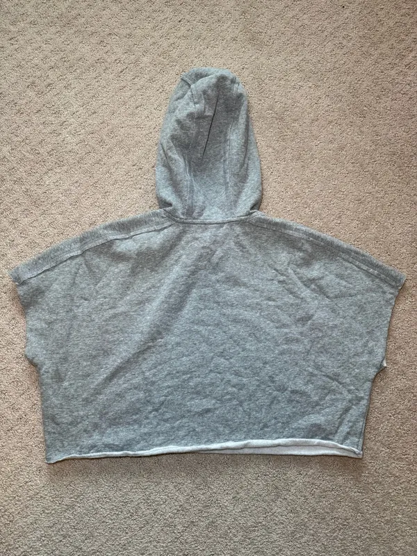 Under Armour Gray Cropped Hooded Pullover Size S - Image 3