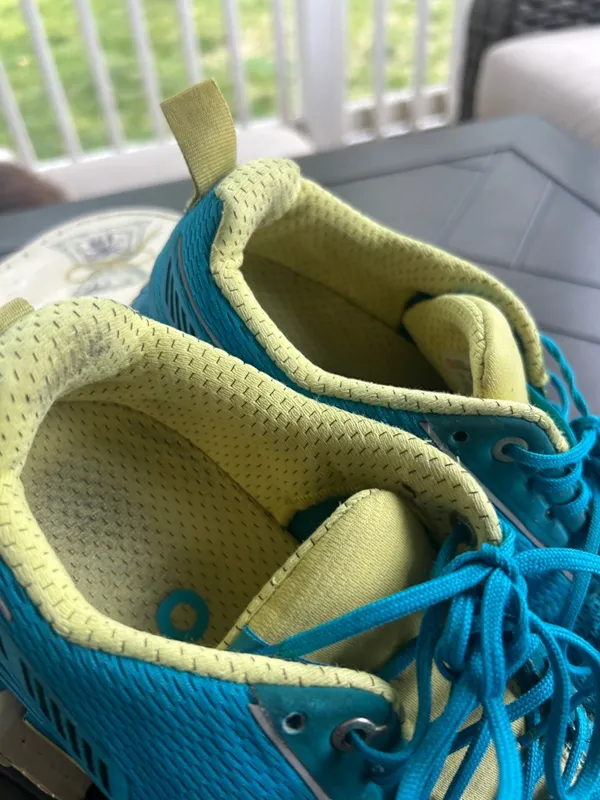 On Running On Cloud Cloudflyer blue yellow maui lemon running trainers size 10 - Image 4