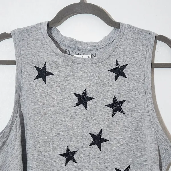 Fifth Sun Gray Tank Top with Stars NWT Size Large Cropped Star Tank Top - Image 2