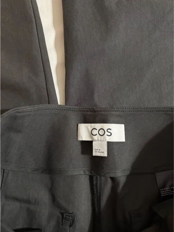 COS Barrel Leg Pants  - Image 4