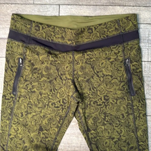 Lululemon Athletica Crop Pencil Lace Brave Olive Black / Black - Image 3