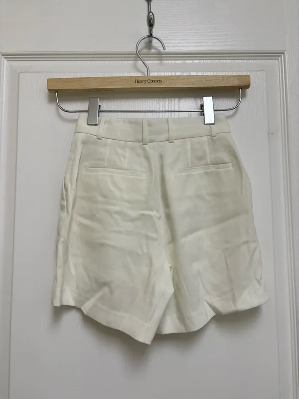 Aritzia Babaton Shorts - Image 8