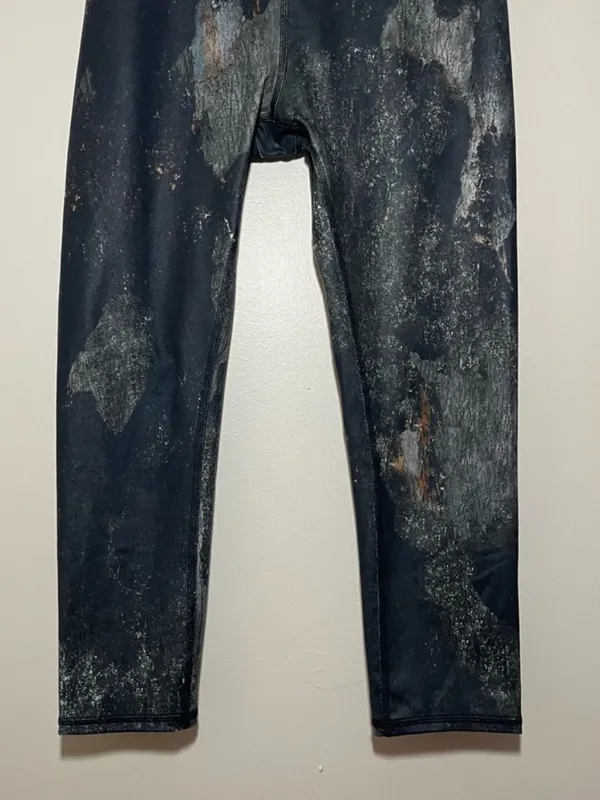Alo Airbrush Cropped Leggings - Image 4