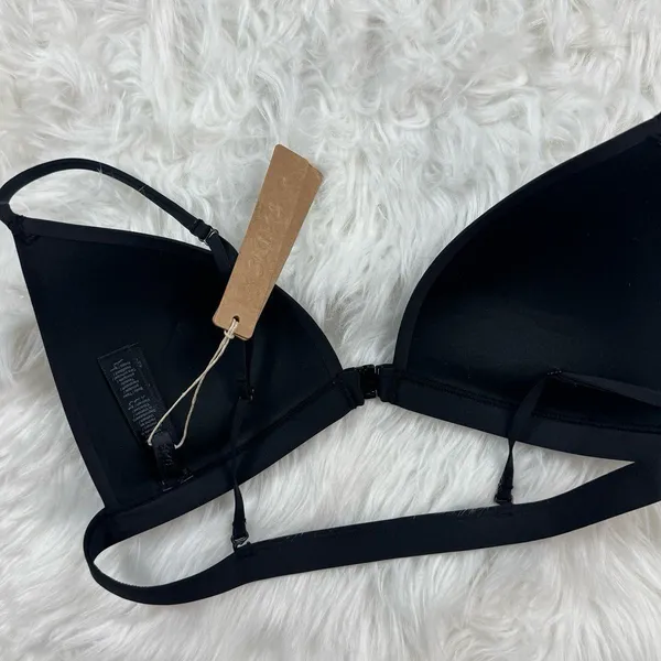 Skims Wireless Form Triangle Front Close Super Pushup Bra Onyx 32C - Image 6