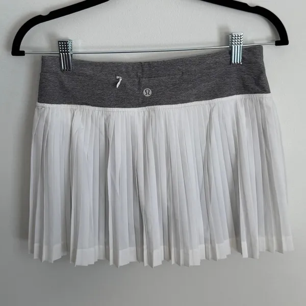 Lululemon Pleat to Street Skirt size 4 - Image 3