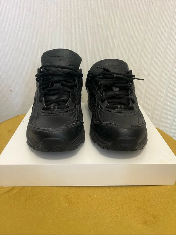 New Balance for crews slip oil &resistant Women's Black Leather & Mesh Sneakers - Image 5
