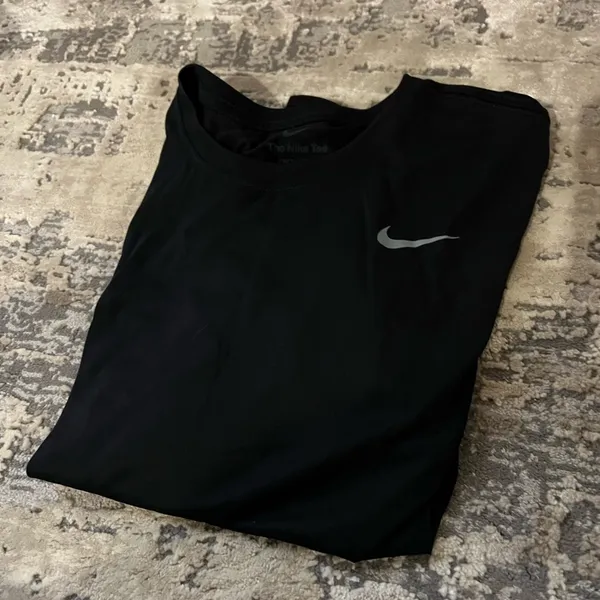 NWT Nike Black Legend Short Sleeve T-Shirt Size Medium - Image 3