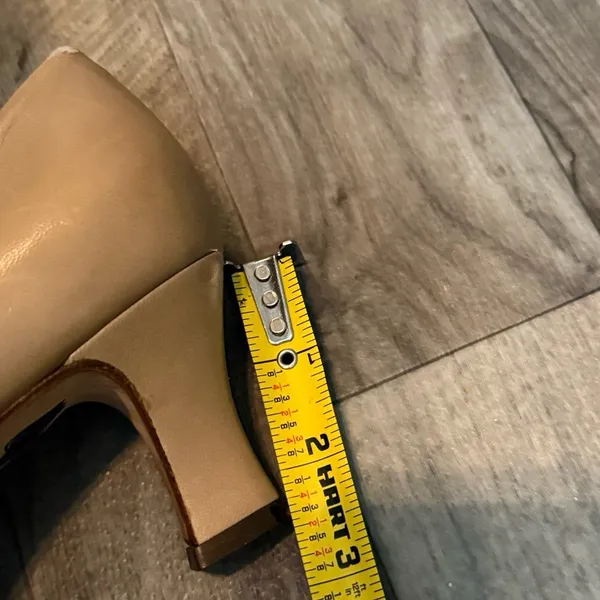 Vintage Bally retro gold detail leather heels - Image 3