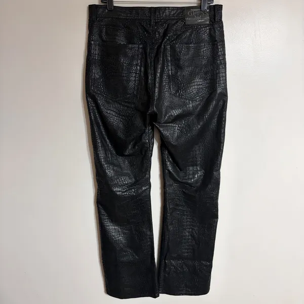 Vintage Guess Jeans 1990s Black Crocodile Embossed Faux Leather Pants Size 33 - Image 13