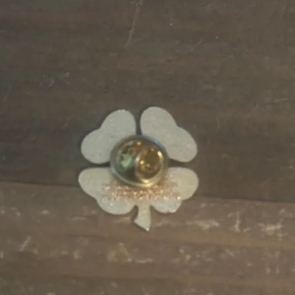 Vintage green enamel 4 leaf clover tac pin - Image 4