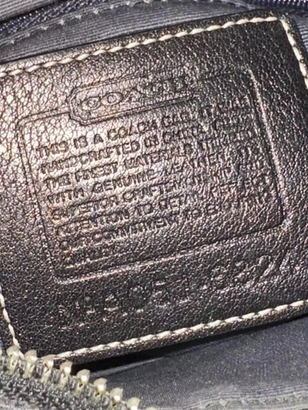 Vintage Y2K Coach Signature Black Buckle Shoulder Bag - Image 7