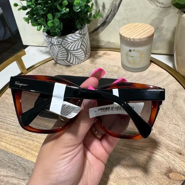 SALVATORE FERRAGAMO brown cat eye sunglasses 🦋 - Image 12