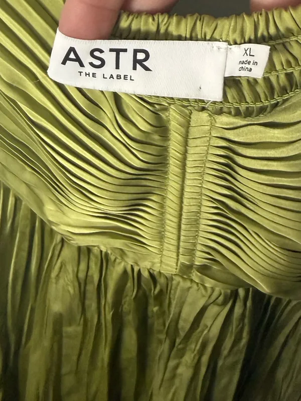 ASTR The Label Maeve Midi Dress in Lime XL - Image 6