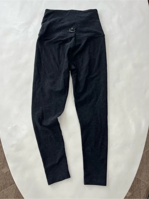 Beyond Yoga Spacedye High Rise Midi Leggings in Darkest Night XXS - Image 3