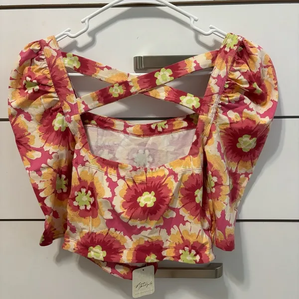 Free People Give Me More Pink Multi Floral Half Sleeve Crop Top NWT - Image 4