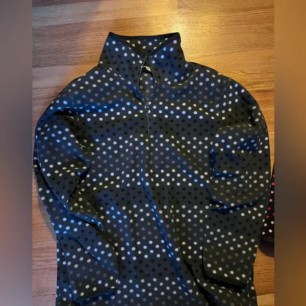 Woman’s Old Navy fleece polka dot pullover bundle size large - Image 2