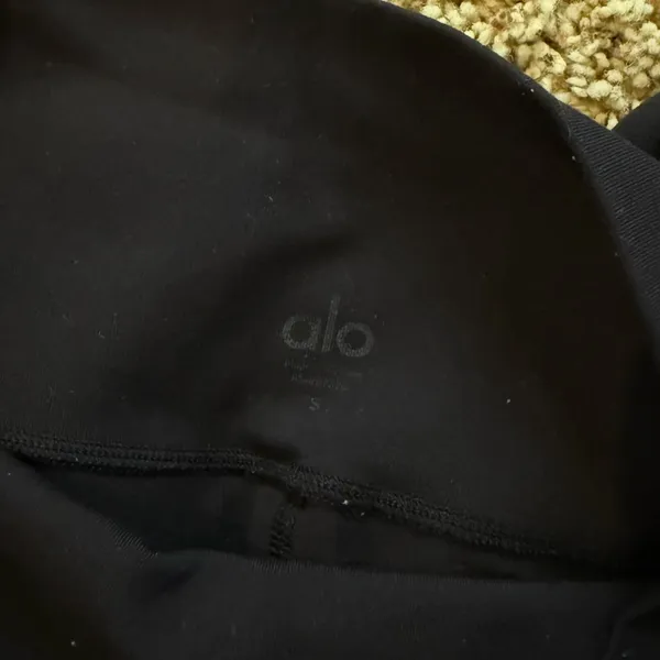 ALO bootcut airbrush leggings in black size S - Image 6