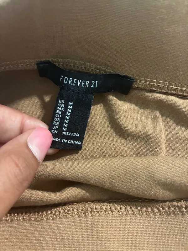 Forever 21 Vintage Style Camel Knit Midi Skirt // Minimalist Tan Pencil Skirt - Image 2
