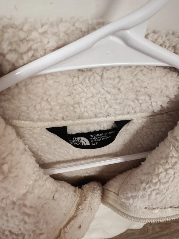 North Face Womens fleece Vest Cream limited edition - Image 3