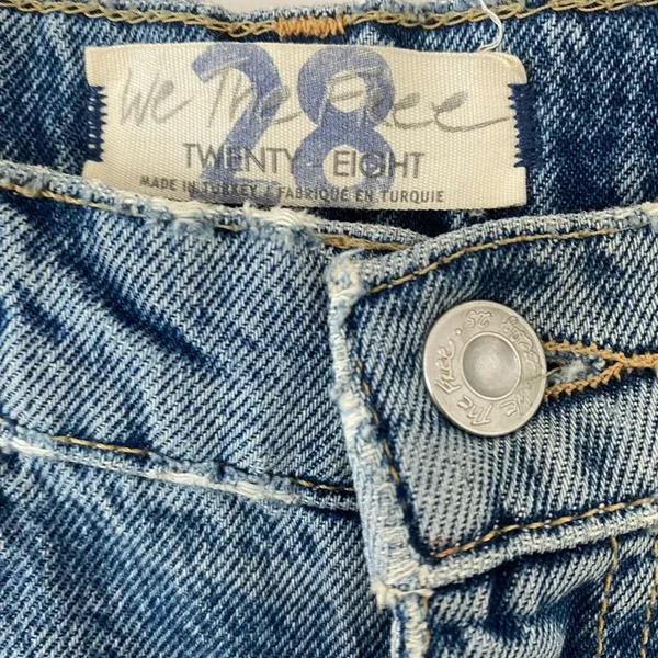 Free People Lita Slim-Leg Distressed Jeans Light Wash Size 28 Gently Used Boho - Image 4