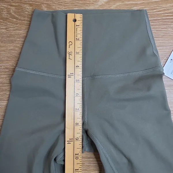 lululemon Align High-Rise Crop 23 Leggings Women 0 Army Green NWT Nulu Yoga - Image 7