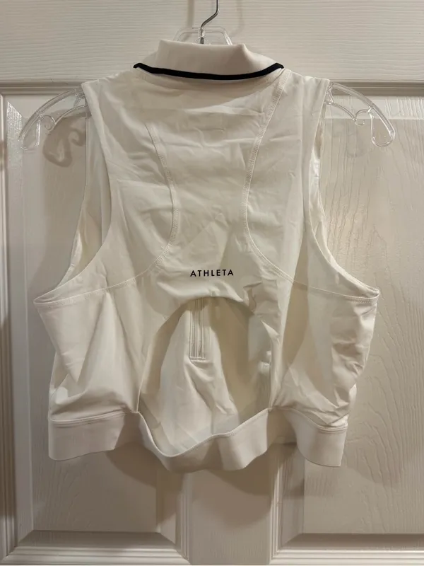 Athleta Sleeveless Quarter-Zip Crop Top - Size Large - Image 4