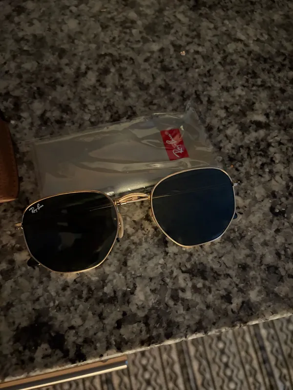Ray-Ban Sunglasses - Image 3