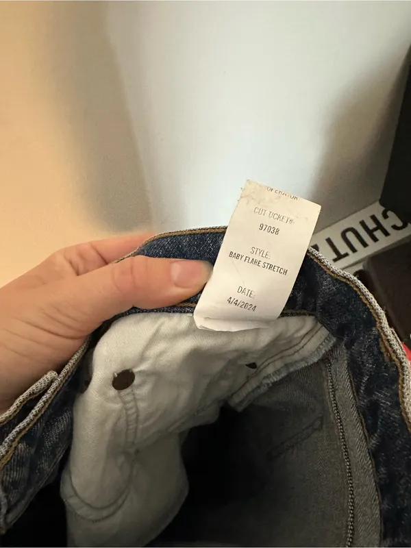 NWOT Agolde baby flare stretch jeans 27 - Image 6