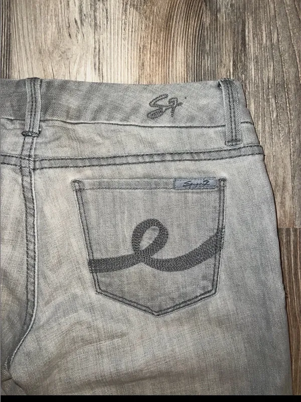 Seven7 Women's Y2K Light Gray Bootcut Flare Jeans - Image 3