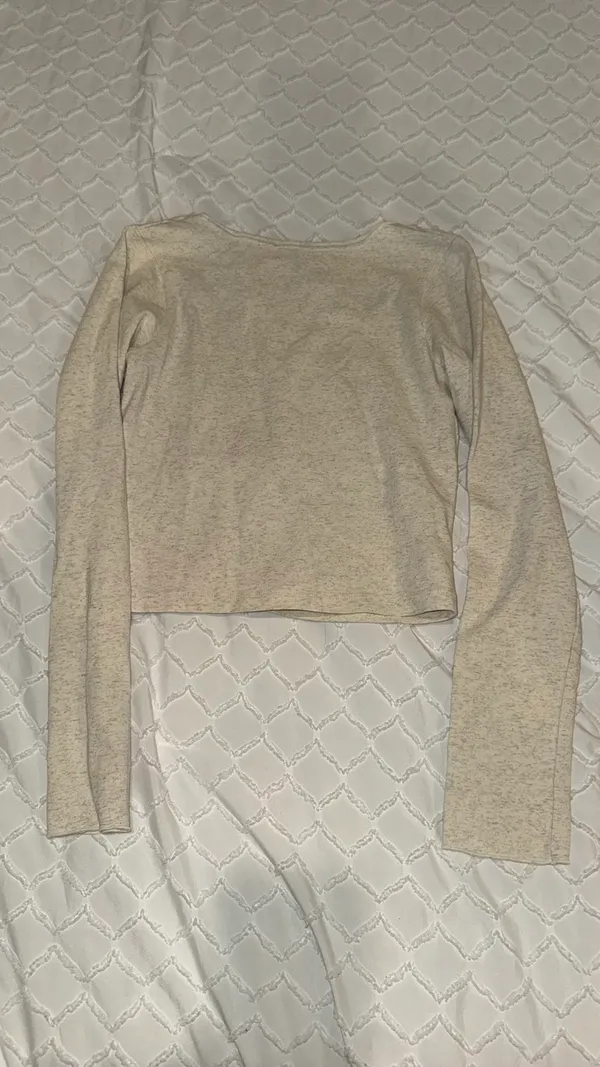 Brandy Melville Oatmeal V Neck Long Sleeve Top - Image 2