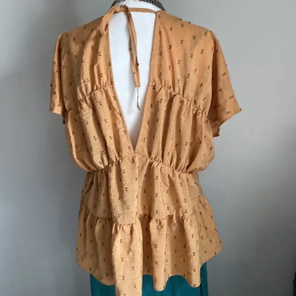 ASOS Sleeveless Front and Back V-Neck Cut Out Tiered Bohemian Textured Blouse - Image 4