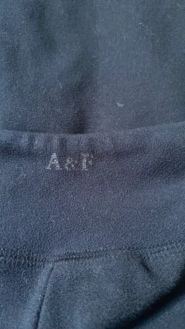 Abercrombie and Finch Flared leggings - Image 2