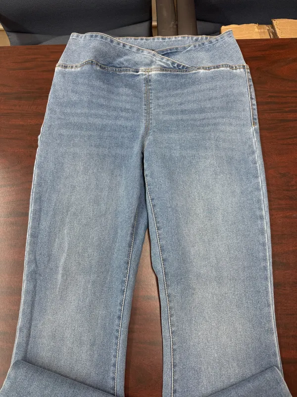 No Boundaries V-Waist Pull On Jeans Size Large (11-13) - Image 2