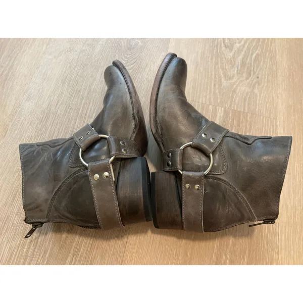 Freebird by Steven Women's Santiago Harness Boots Size 7 Stone Distressed Ankle - Image 7