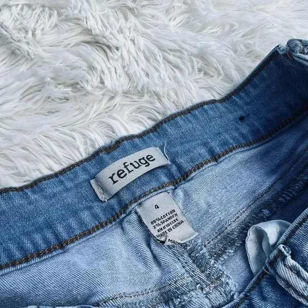 Refuge Distressed Blue Skinny Jeans Women’s 4 - Image 3