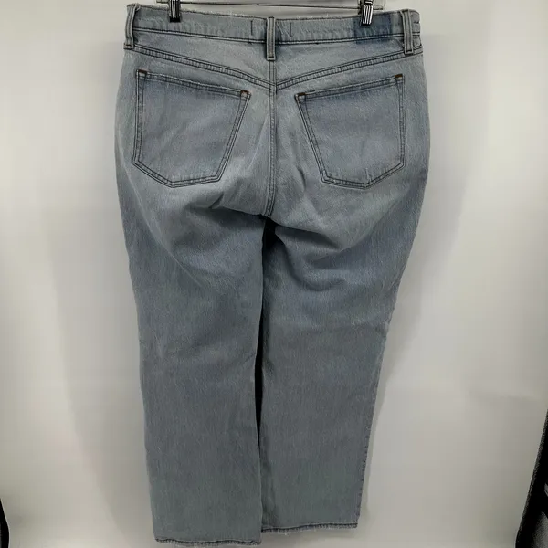 Abercrombie & Fitch The 90s Baggy Low Rise Jeans Button Light Wash Blue 31/12 - Image 5