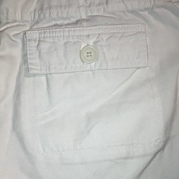 Gap 4” Cotton Shorts, Size 8 - Image 4