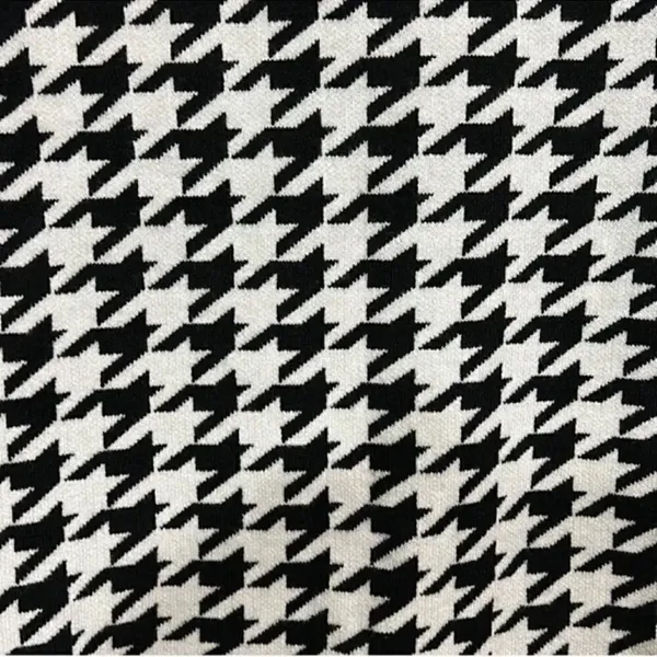 Ont Welfth Houndstooth Black & White Sweater
Cardigan(Size Small) - Image 6
